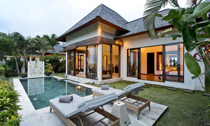 Tegal Mengkeb Villa | Sahaja 4 Private Pool Villa with Rice Field View