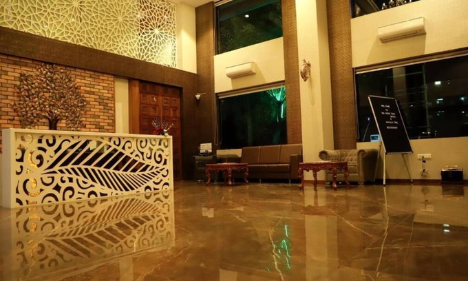 Shirdi Hotel | Sai Neem Tree Hotel