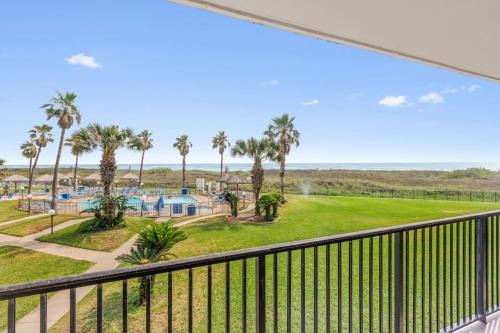 South Padre Island House | Saida II Beachfront Oasis