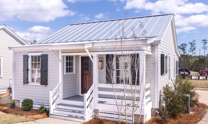Oriental Cottage | Sailor's Retreat Cottage - Charming two-bedroom!