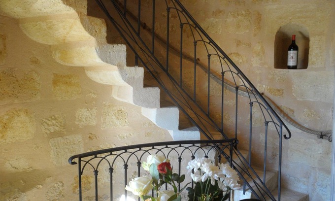 Saint-Emilion Cottage | Saint-Emilion Boutique Moulin center in the heart of the exceptional view vineyards
