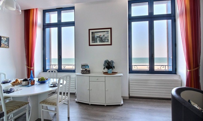 Courtoisville-Sillon-Moka Apartment | Saint Malo fully renovated flat - amazing sea view
