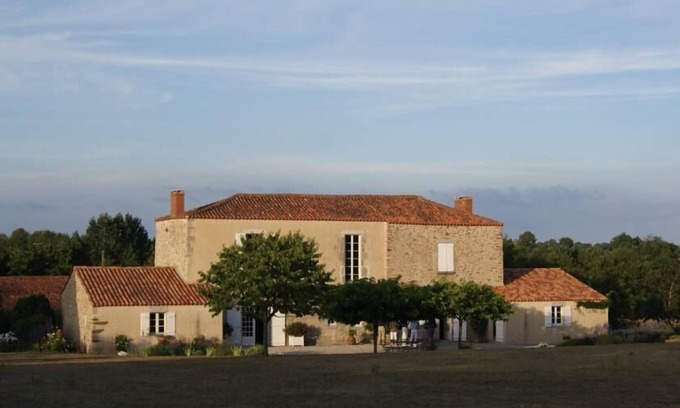 Saint-Vincent-sur-Graon House | Saint Vincent Sur Graon: House of character, Countryside and Sea.