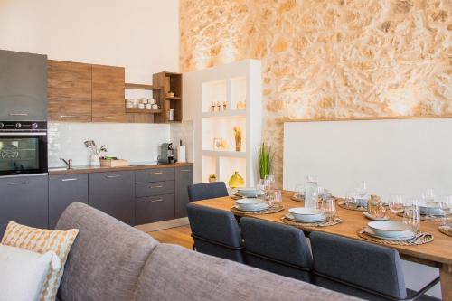 Baille Apartment | Sainte-Cécile