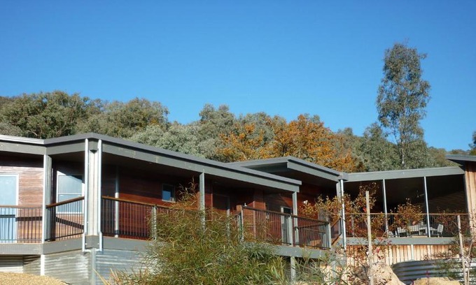 Myrtleford House | Saje's House & Pod