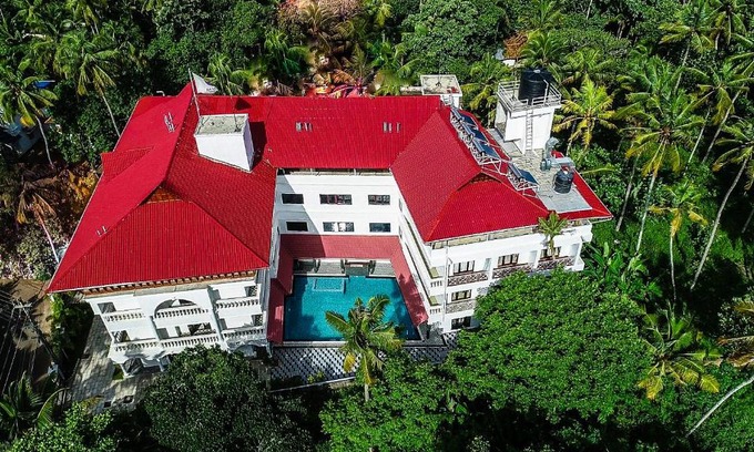Varkala Hotel | Sajjoys