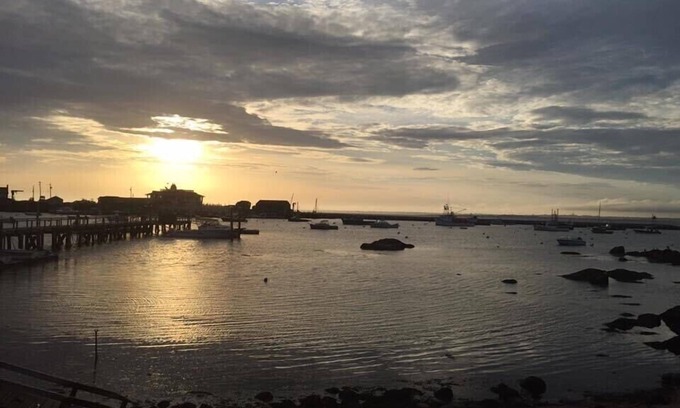 Little Compton Apartment | Sakonnet Point Harbor View Beach Access Handicap accessible