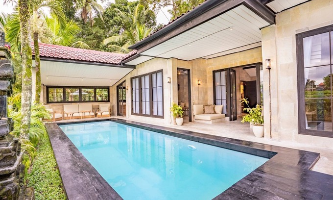 Melayang Villa | Sakti Villa - Two Bedroom Villa, Sleeps 4