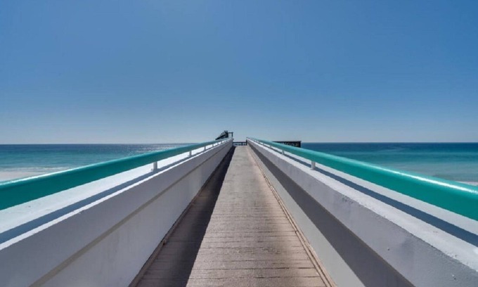 Miramar Beach Condo | SALE $249/N 4/6-26! FREE Beach SRVC! Free Beach Bonfires M/F! Ocean Views!