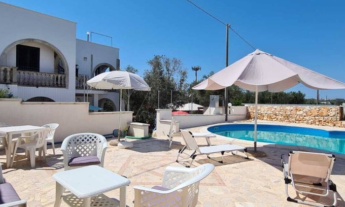 Tiggiano Apartment | Salentiggiano Villa Ulivo With Swimming Pool GREEN TWO-ROOM APARTMENT sleeps 2/4