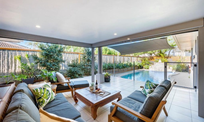 Sandy Beach House | Saligna By The Sea @ Sandy Beach - Coffs Harbour