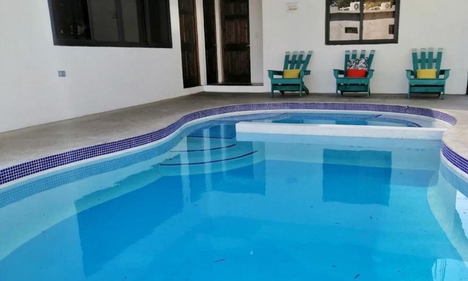 Monterrico House | Salinas Beach House Monterrico Casa 2, con piscina privada
