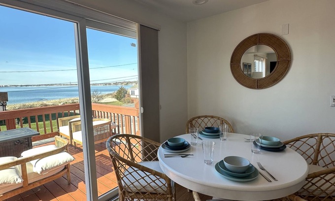 Fairhaven House | Saltmarsh Beach House steps from the beach!