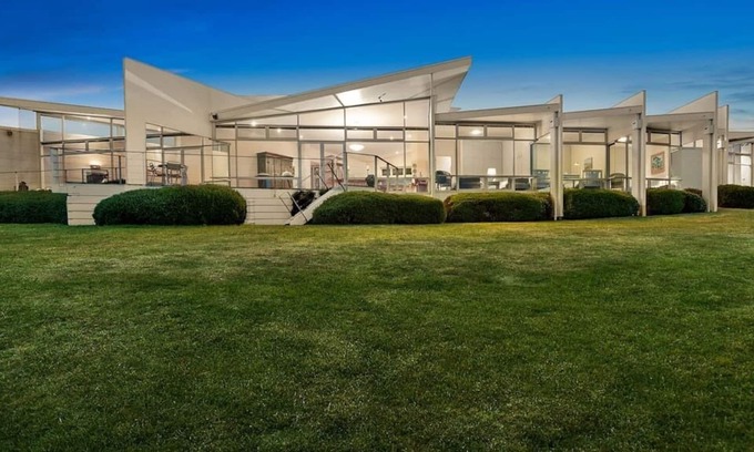 Jan Juc House | Saltwater oceanfront views with pool, Pet Friendly