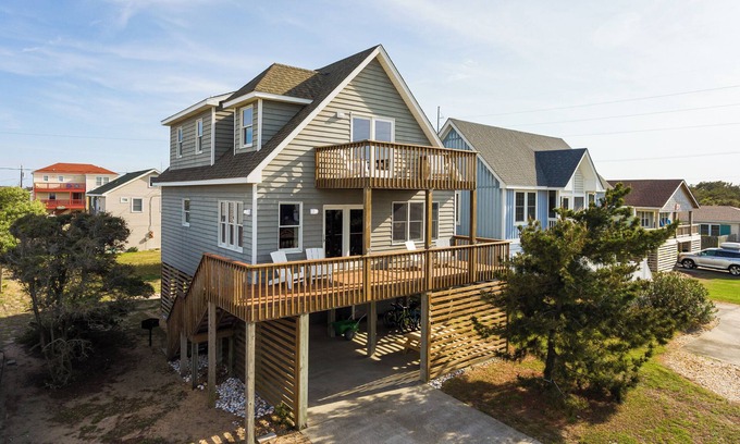 Kill Devil Hills Cottage | Salty Vibes/2 Blocks to Beach/Close Beach Access/Wright Memorial & Ocean Views