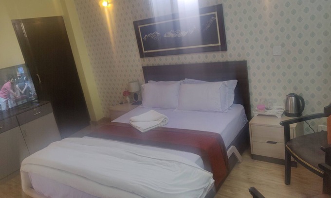 Kathmandu Bed & Breakfast | Samakhusi deluxe apartment.servied apartment.
