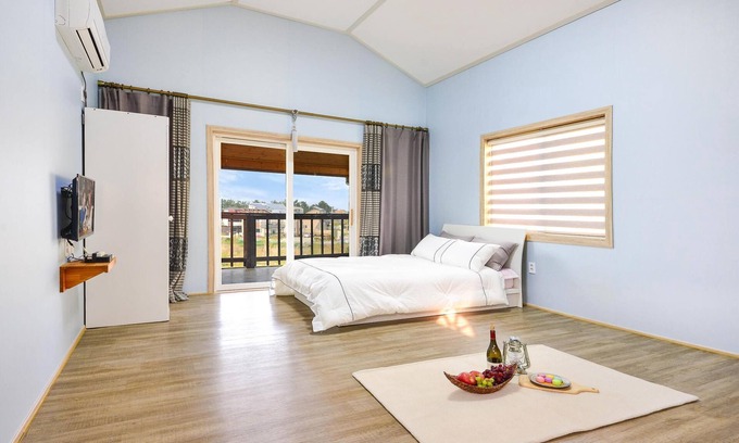 Samcheok House | Samcheok Good Friend Pension