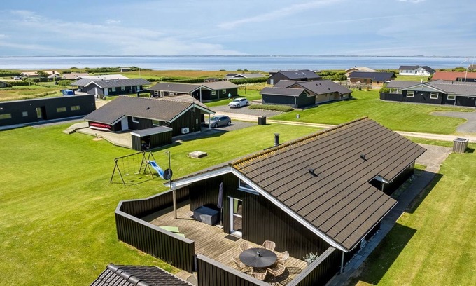 Vinderup House | "Samuil" - 300m to the inlet by Interhome