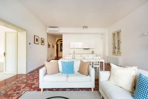 Cannaregio Apartment | San Felice Elegant by Sarlux