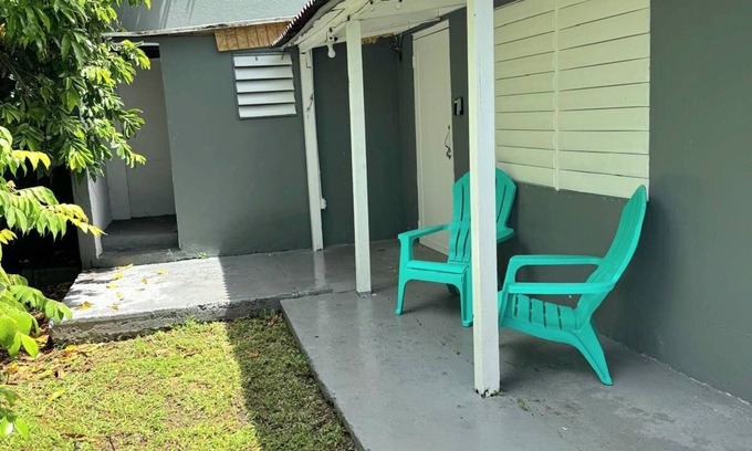 Colinas de Miramar Apartment | San Juan near the Coliseum for Bad Bunny Fans- Cool studio and private