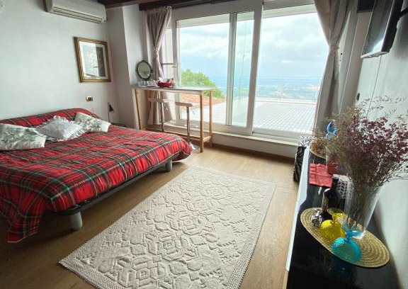 Borgo Maggiore Bed & Breakfast | San Marino Skyline - Dante vista Mare