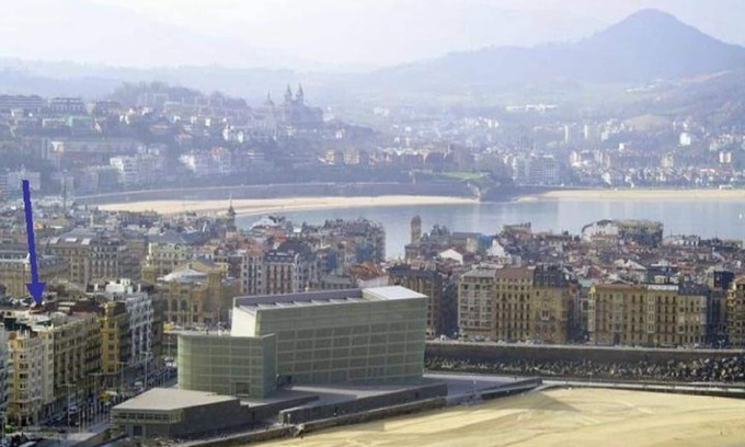 Gros Condo | SAN SEBASTIAN next to the BEACH, VERY SPACIOUS FLAT. Optional parking ESS00505