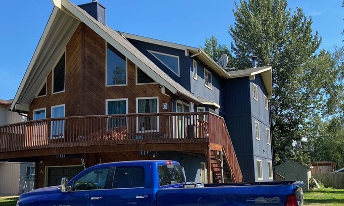 Sand Lake Apartment | Sand Lake Jewel - Near Airport, Shopping and the Best Sushi in Town!
