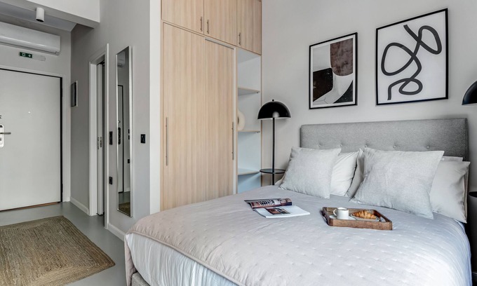 Piraeus Apartment | Sanders Port - Intimate Studio Near Piraeus Port