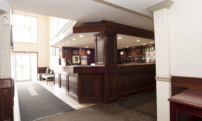 Smithers Hotel | Sandman Inn Smithers
