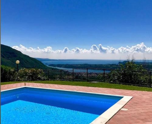 Villanuova sul Clisi Apartment | SANDS Apartment with lake view garden and pool