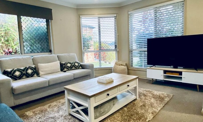 Sandstone Point House | Sandstone Point Holiday Home