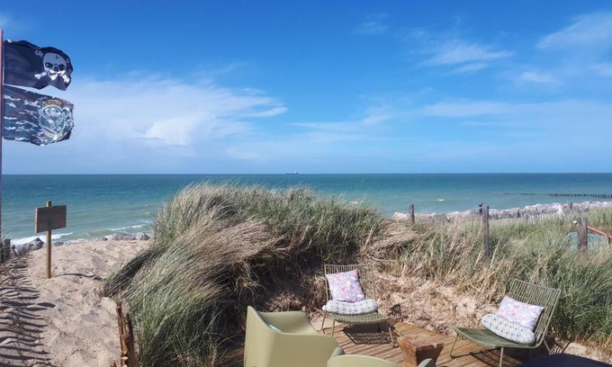 Bleriot-Plage House | sangatte " Les Terrasses" maison front de mer Les pieds dans l'eau pleine de charme Cap Blanc Nez Côte d'Opale