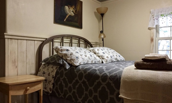 Canoncito House | Santa Fe Getaway, Private Suite Under Glorieta Mesa