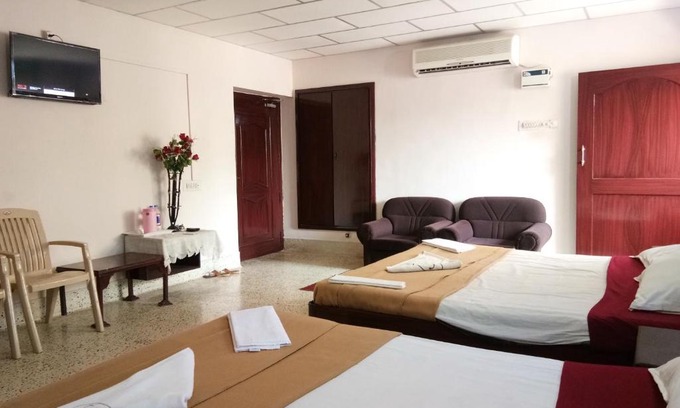 Kanyakumari Cabin | Santhi Residency