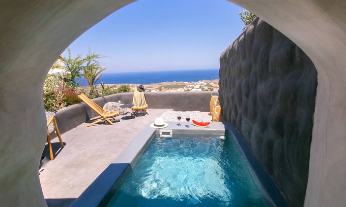 Vourvoulos House | Santorini Villas