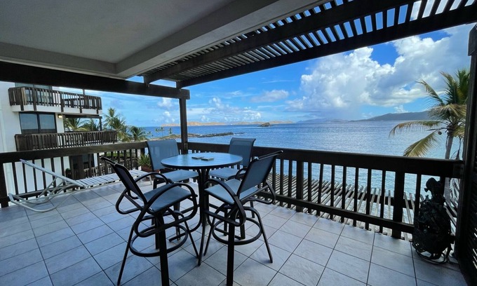 Red Hook Condo | SAPPHIRE BREEZE-Corner Two-Story Beach Front Villa! E301