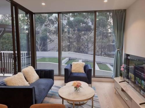Macquarie Park Apartment | Sapphire Royale Suite in Macquarie Park