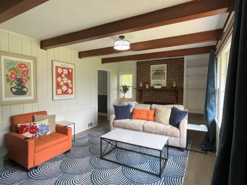 Winston - Salem House | Sapphire Shire