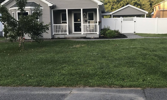 Saratoga Springs House | Saratoga Ranch Close To Broadway Track And Casino Handicap accessible