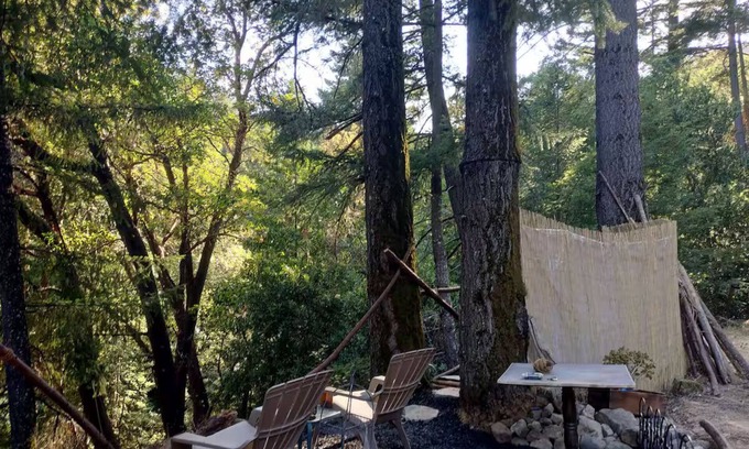 Saratoga RV Rental | Saratoga Redwood Dome Tents