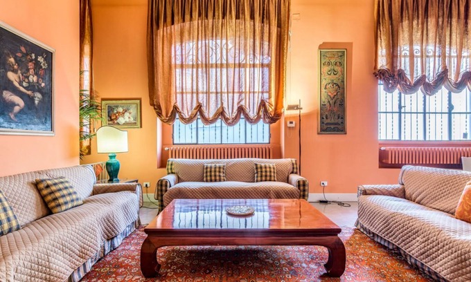 Chinatown Apartment | Sarpi 60 Apartment