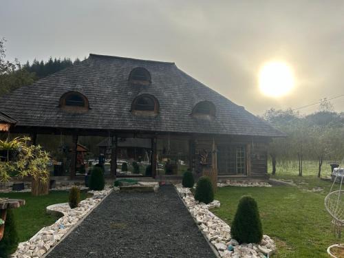 Tirgu Lapus Resort | Satul lui Traian