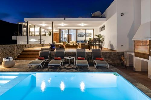 Macher Villa | Saudade