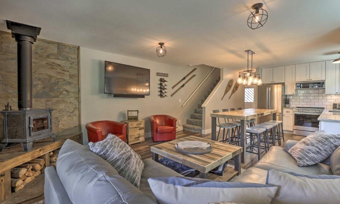 Warrior's Mark House | Sauna, Deck and Fire Pit Breckenridge Townhouse!