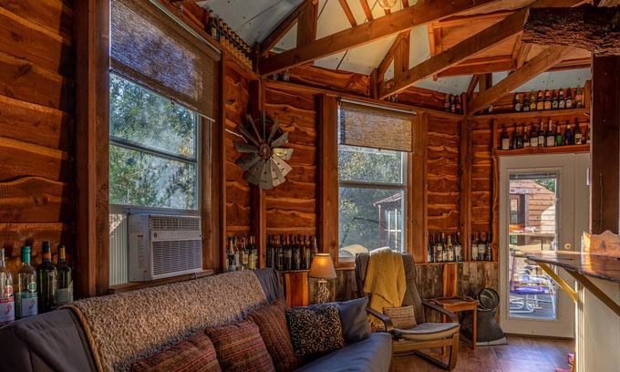 Celeste Bed & Breakfast | Savannah's Meadow