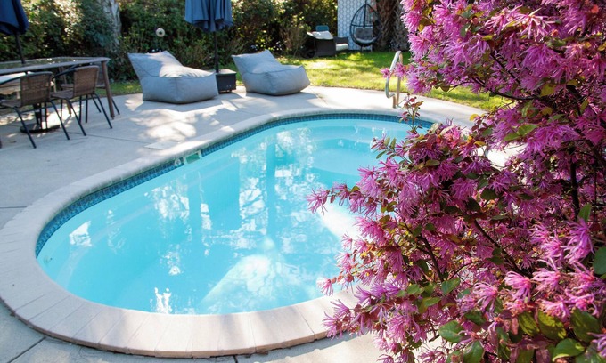 Chatham Crescent House | Savannah Sanctuary Home + small heatable pool, close to all!