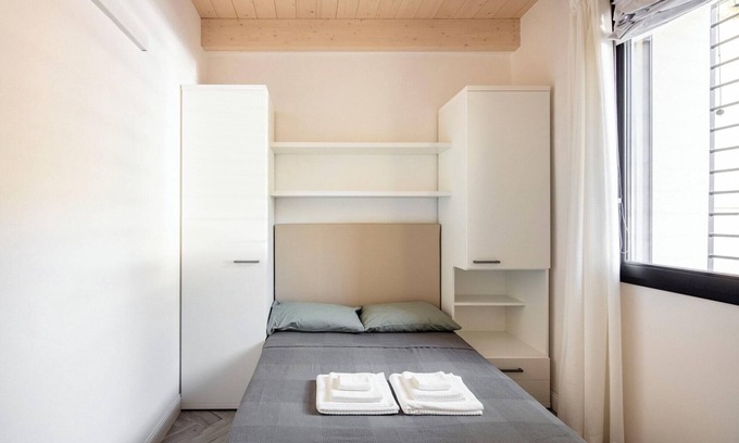Imola House | Savonarola Square 13