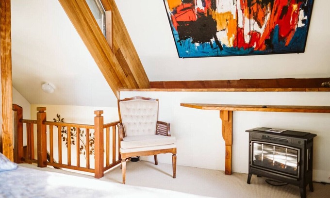 Galiano Cabin | Scenic Seaview Chalet