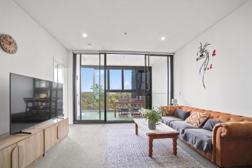 Wentworth Point Apartment | Scenic Skyline view2BR APT close to OlympicPark