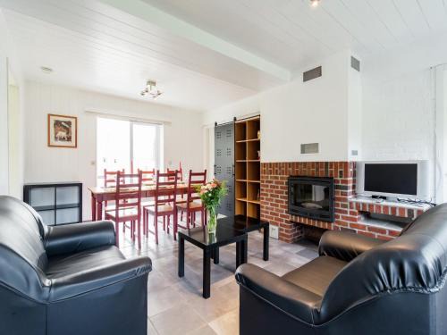 Vencimont House | Scenic Stay in Vencimont